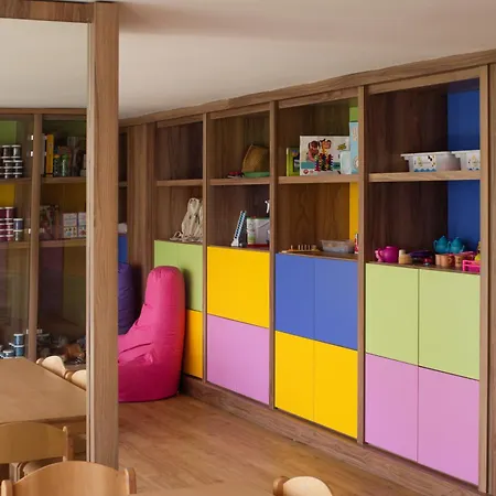 Avantgarde Refined 5*