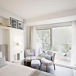 ホテル Avantgarde Refined Yalıkavak