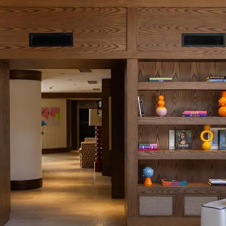 Avantgarde Refined Hotel