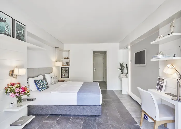 Avantgarde Refined 5*