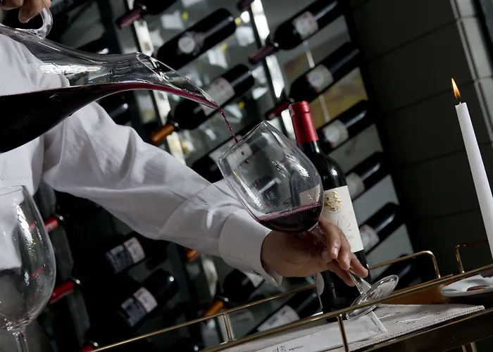 Avantgarde Refined 5*